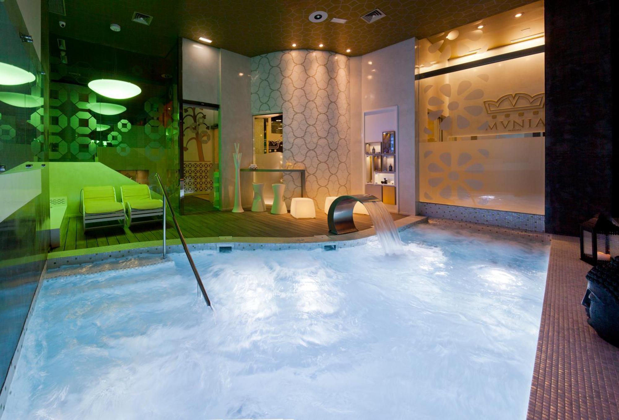 Hotel & Spa Princesa Munia Овиедо Екстериор снимка
